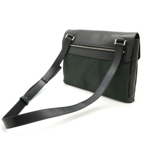 Louis Vuitton Shoulder Bag Taiga Saratov Ardoise Messenger Black GM - Picture 1 of 9